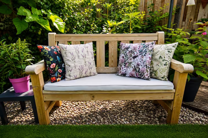 Tuinbank met kussens